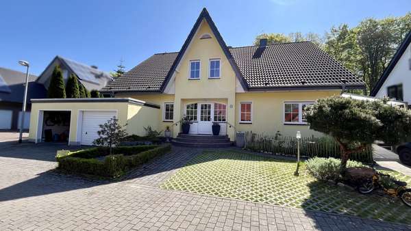 Fassade - Doppelhaushälfte in 49134 Wallenhorst mit 167m² kaufen