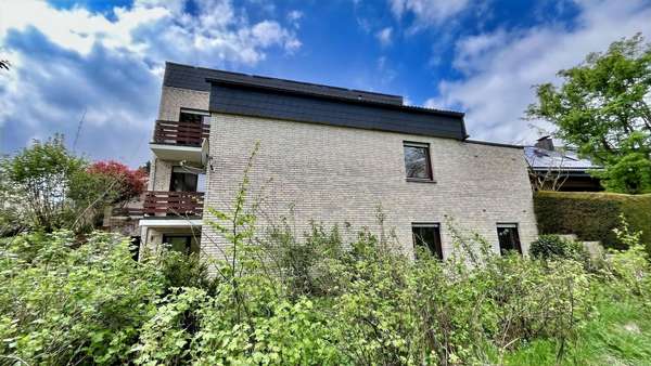 Rückansicht Rückansicht - Einfamilienhaus in 49186 Bad Iburg mit 140m² kaufen