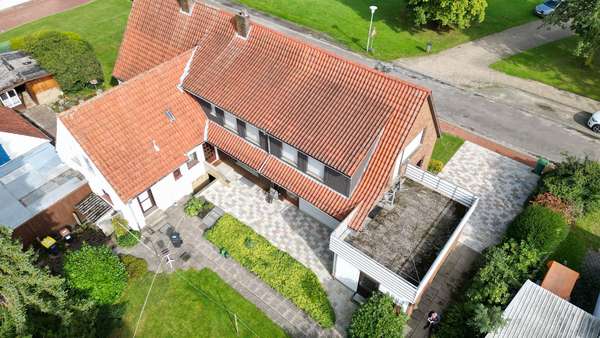 Vogelperspektive - Doppelhaushälfte in 32361 Preußisch Oldendorf mit 160m² kaufen