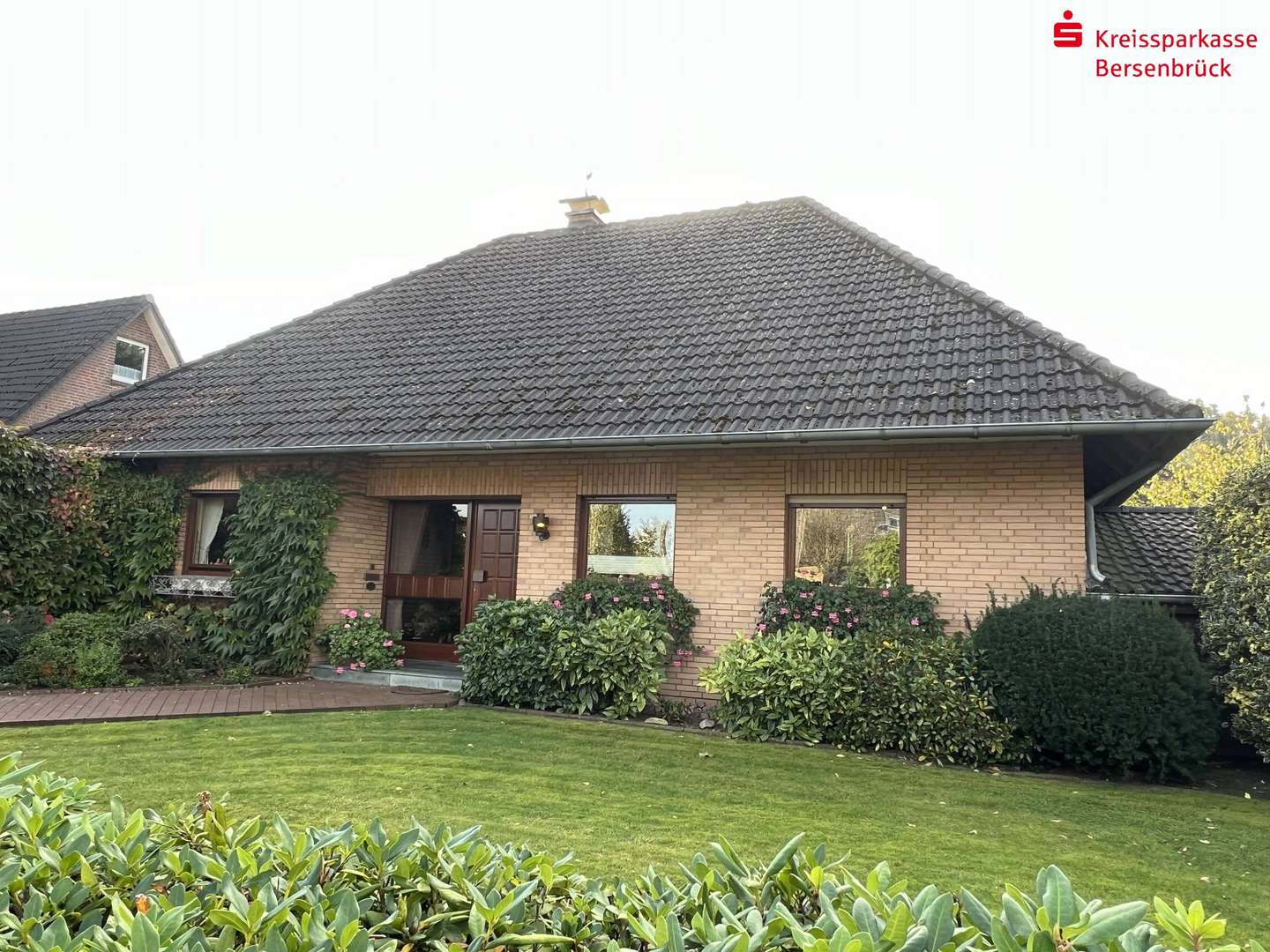 Strasssenansicht - Bungalow in 49626 Bippen mit 135m² kaufen