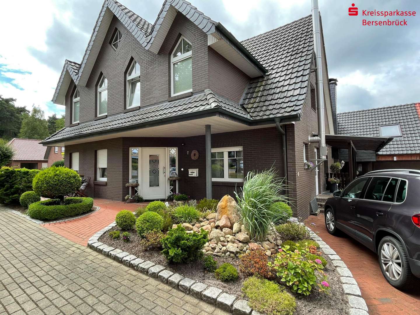 Haupteingang Immobilie - Zweifamilienhaus in 49584 Fürstenau mit 334m² kaufen