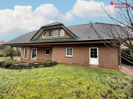 Gartenansicht - Einfamilienhaus in 49434 Neuenkirchen-Vörden mit 235m² günstig kaufen