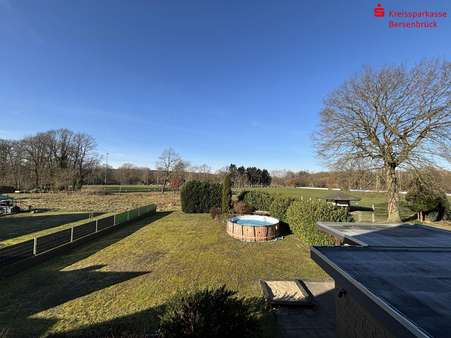Gartenaussicht - Einfamilienhaus in 49565 Bramsche mit 206m² kaufen