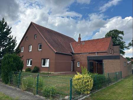 Einfamilienhaus in 49328 Melle mit 243m² kaufen
