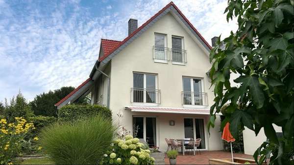 Doppelhaushälfte in 49324 Melle mit 180m² kaufen