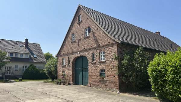 Resthof in 49324 Melle mit 360m² kaufen