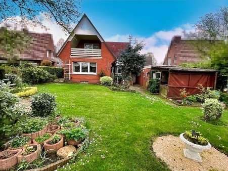 Rückseite und Garten - Einfamilienhaus in 49716 Meppen mit 150m² kaufen
