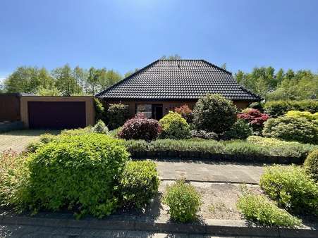 Straßenansicht - Zweifamilienhaus in 49811 Lingen mit 183m² kaufen
