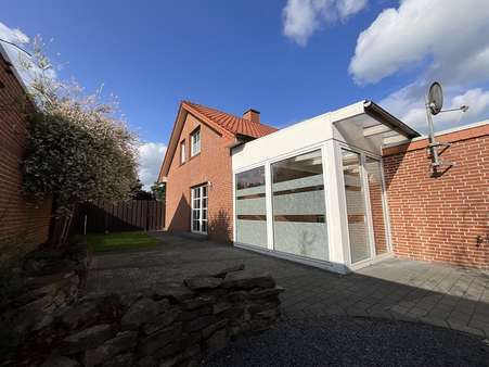 Wintergarten/überdachte Terrasse Wintergarten/überdachte Terrasse - Einfamilienhaus in 49740 Haselünne mit 71m² kaufen