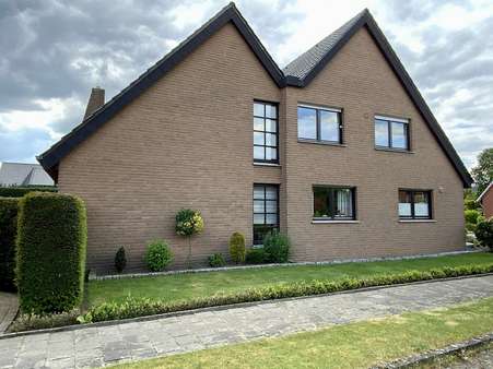 Ansicht von Osten - Einfamilienhaus in 48499 Salzbergen mit 194m² kaufen