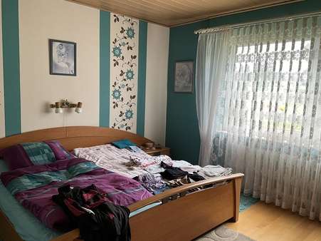Elternschlafzimmer Elternschlafzimmer - Zweifamilienhaus in 26871 Aschendorf mit 153m² kaufen