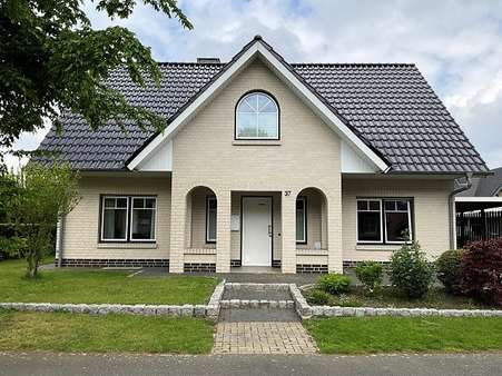 Vorderansicht - Einfamilienhaus in 49733 Haren mit 134m² kaufen