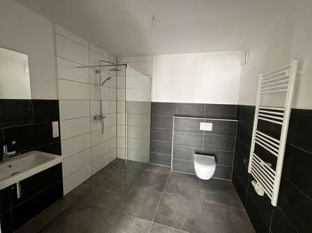 Badezimmer Badezimmer - Erdgeschosswohnung in 26871 Papenburg mit 65m² kaufen