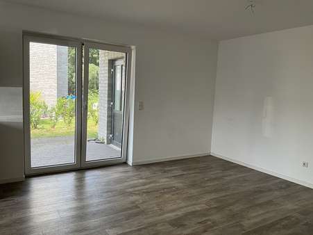 Wohnzimmer Wohnzimmer - Erdgeschosswohnung in 26871 Papenburg mit 65m² kaufen