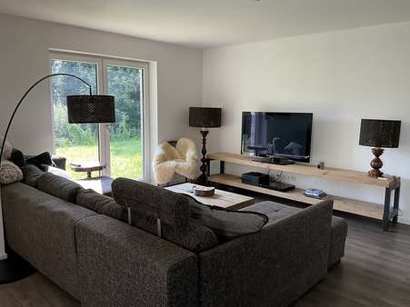 Wohnzimmer Wohnzimmer - Erdgeschosswohnung in 26871 Papenburg mit 101m² kaufen