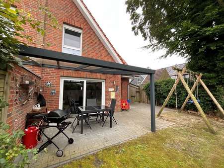 überdachte Terrasse überdachte Terrasse - Zweifamilienhaus in 49716 Meppen mit 216m² kaufen