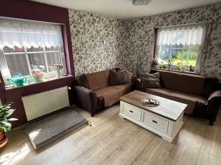 Wohnzimmer - Einfamilienhaus in 49762 Lathen mit 169m² kaufen
