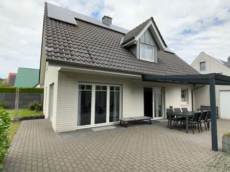 Ansicht aus südlicher Richtung - Einfamilienhaus in 49808 Lingen mit 150m² kaufen