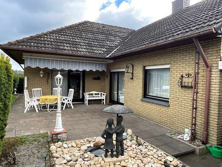 Terrasse Terrasse - Einfamilienhaus in 49716 Meppen mit 141m² kaufen