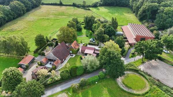 Bauernhaus in 48499 Salzbergen mit 277m² kaufen