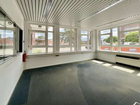 Empfang - Erdgeschoss Empfang - Erdgeschoss - Büro in 48529 Nordhorn mit 948m² mieten
