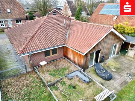 Rückansicht von oben Rückansicht von oben - Bungalow in 48531 Nordhorn mit 164m² kaufen