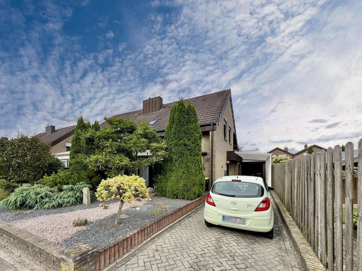 Vorderansicht Vorderansicht - Doppelhaushälfte in 48529 Nordhorn mit 109m² kaufen