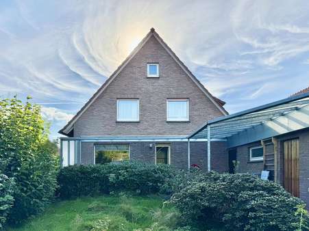 Rückansicht Rückansicht - Einfamilienhaus in 48531 Nordhorn mit 127m² kaufen