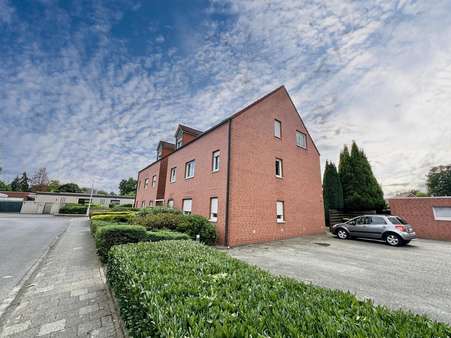 Außenansicht Gebäude - Etagenwohnung in 48465 Schüttorf mit 77m² kaufen