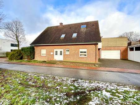 Straßenansicht - Zweifamilienhaus in 48531 Nordhorn mit 184m² kaufen
