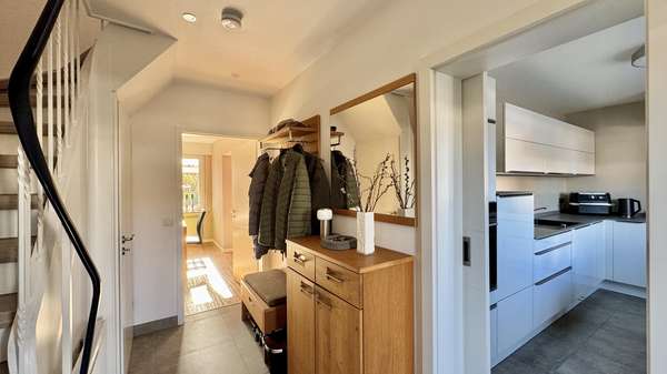 Flur EG - Reihenmittelhaus in 48527 Nordhorn mit 107m² kaufen
