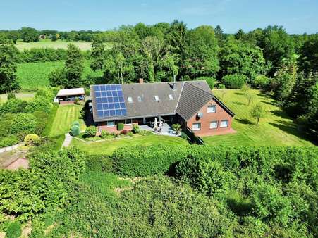 Luftaufnahme Luftaufnahme - Zweifamilienhaus in 49846 Hoogstede mit 340m² kaufen