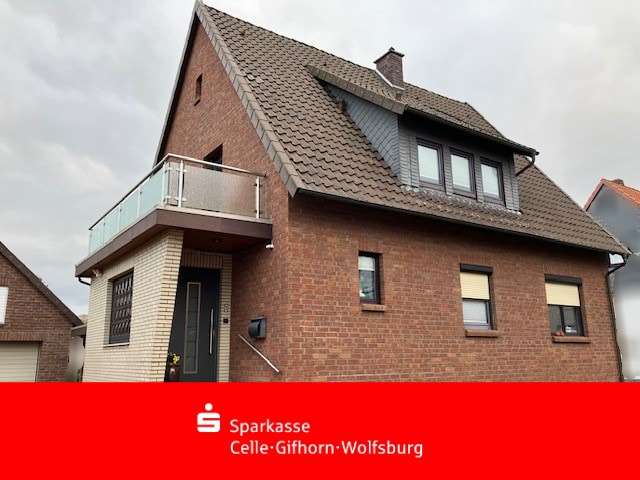 Vorderansicht Vorderansicht - Einfamilienhaus in 38518 Gifhorn mit 154m² kaufen