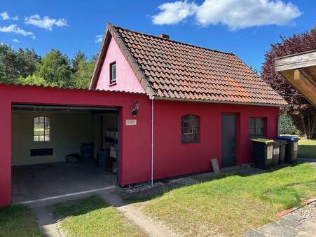 Garage mit Nebengebäude - Einfamilienhaus in 29229 Celle mit 113m² kaufen