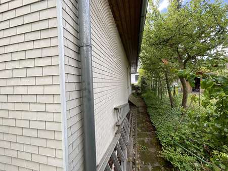 Weg am Haus - Bungalow in 38448 Wolfsburg mit 96m² kaufen