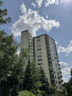 Das gesamte Gebäude - Erdgeschosswohnung in 38448 Wolfsburg mit 61m² kaufen