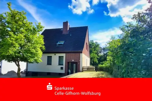 Einfamilienhaus mit Wintergarten und Doppelgarage
