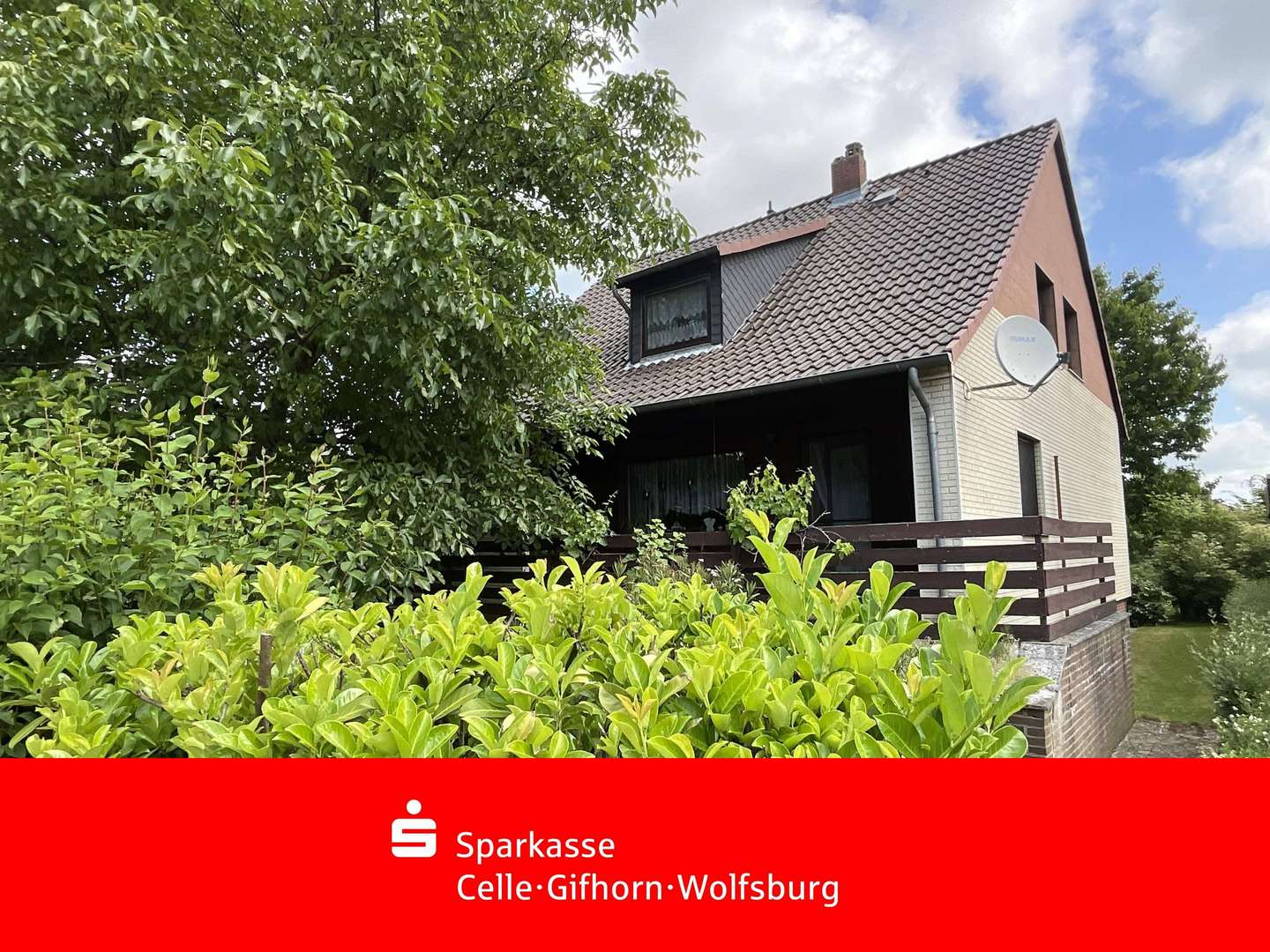 Vorderansicht / Terrasse Vorderansicht / Terrasse - Einfamilienhaus in 38527 Meine mit 166m² kaufen