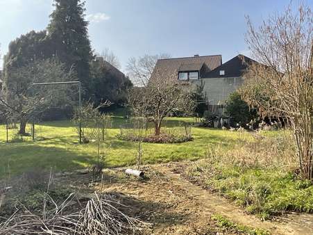 Gartenimpressionen - Einfamilienhaus in 38442 Wolfsburg mit 188m² kaufen