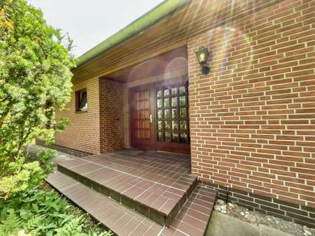 Impressionen Außenbereich - Bungalow in 29313 Hambühren mit 132m² kaufen