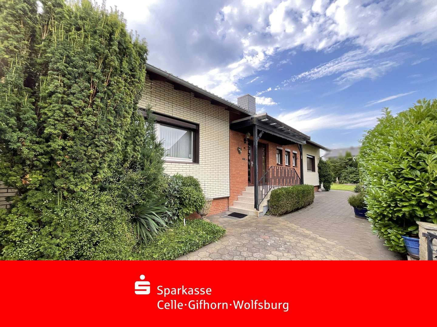 Vorderansicht Vorderansicht - Einfamilienhaus in 38442 Wolfsburg mit 130m² kaufen