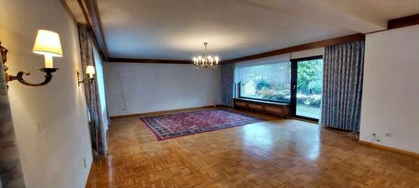 Wohn- und Esszimmer - Einfamilienhaus in 29227 Celle mit 190m² kaufen