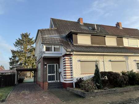 Strassenansicht - Doppelhaushälfte in 29378 Wittingen mit 120m² günstig kaufen
