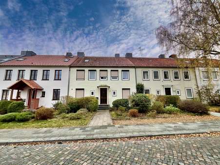 Außenansicht - Reihenmittelhaus in 29225 Celle mit 149m² kaufen