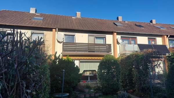 Außenansicht Außenansicht - Reihenmittelhaus in 29227 Celle mit 101m² kaufen