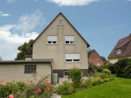 Rückseitige Ansicht - Einfamilienhaus in 38442 Wolfsburg mit 175m² kaufen