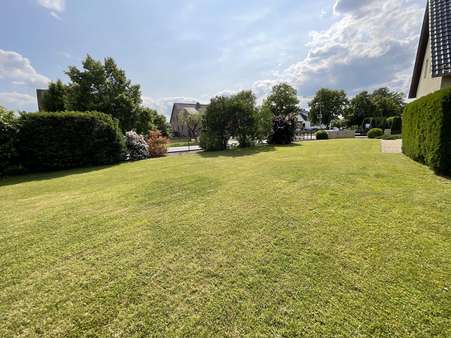 Garten mit viel Platz zum Spielen - Einfamilienhaus in 38471 Rühen mit 108m² kaufen
