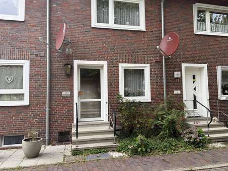 Außenansicht Außenansicht - Reihenmittelhaus in 26123 Oldenburg mit 80m² kaufen