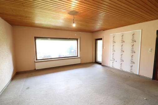 Wohnzimmer - Bungalow in 26954 Nordenham mit 99m² günstig kaufen
