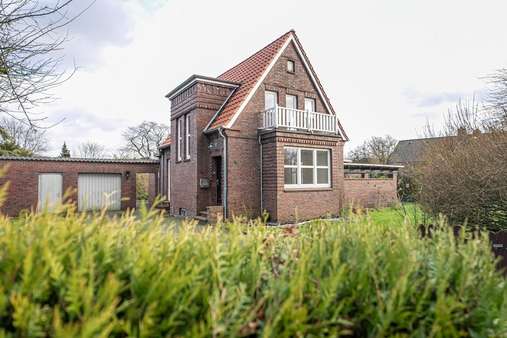 Außenansicht - Einfamilienhaus in 26316 Varel mit 172m² kaufen